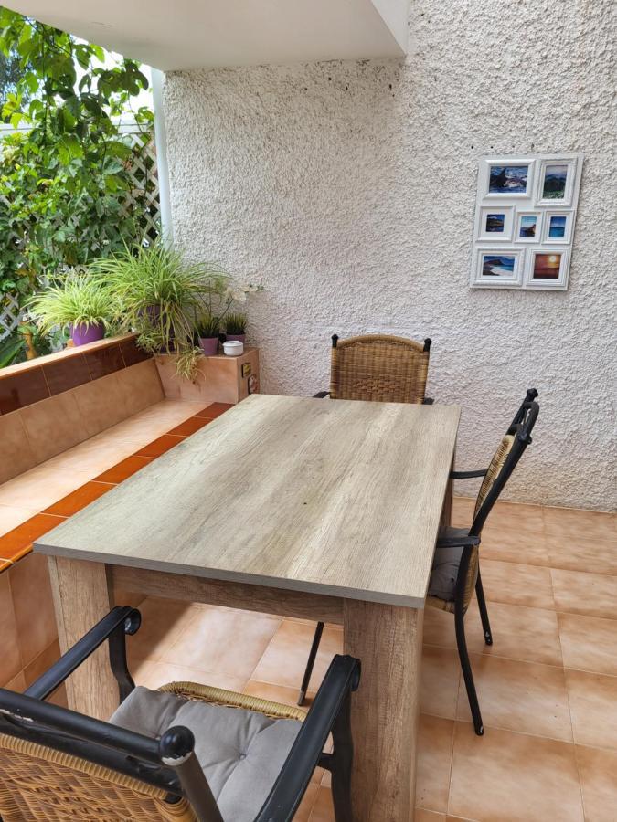 Studio With Garden Arona  Bagian luar foto